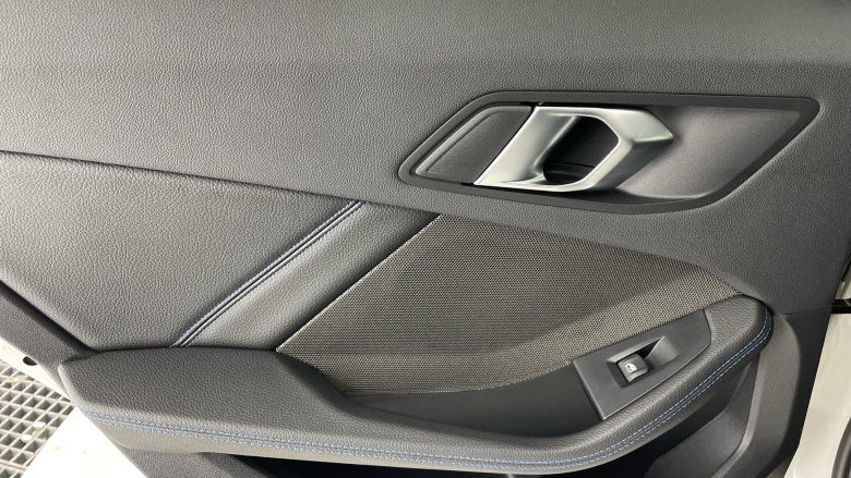 BMW 1 Series 118i [136] M Sport 5dr Step Auto [LCP/Pro pk] Petrol Hatchback